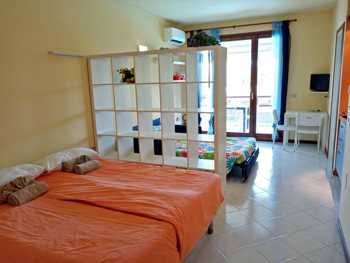 דירות Bellavista סירמיונה מראה חיצוני תמונה